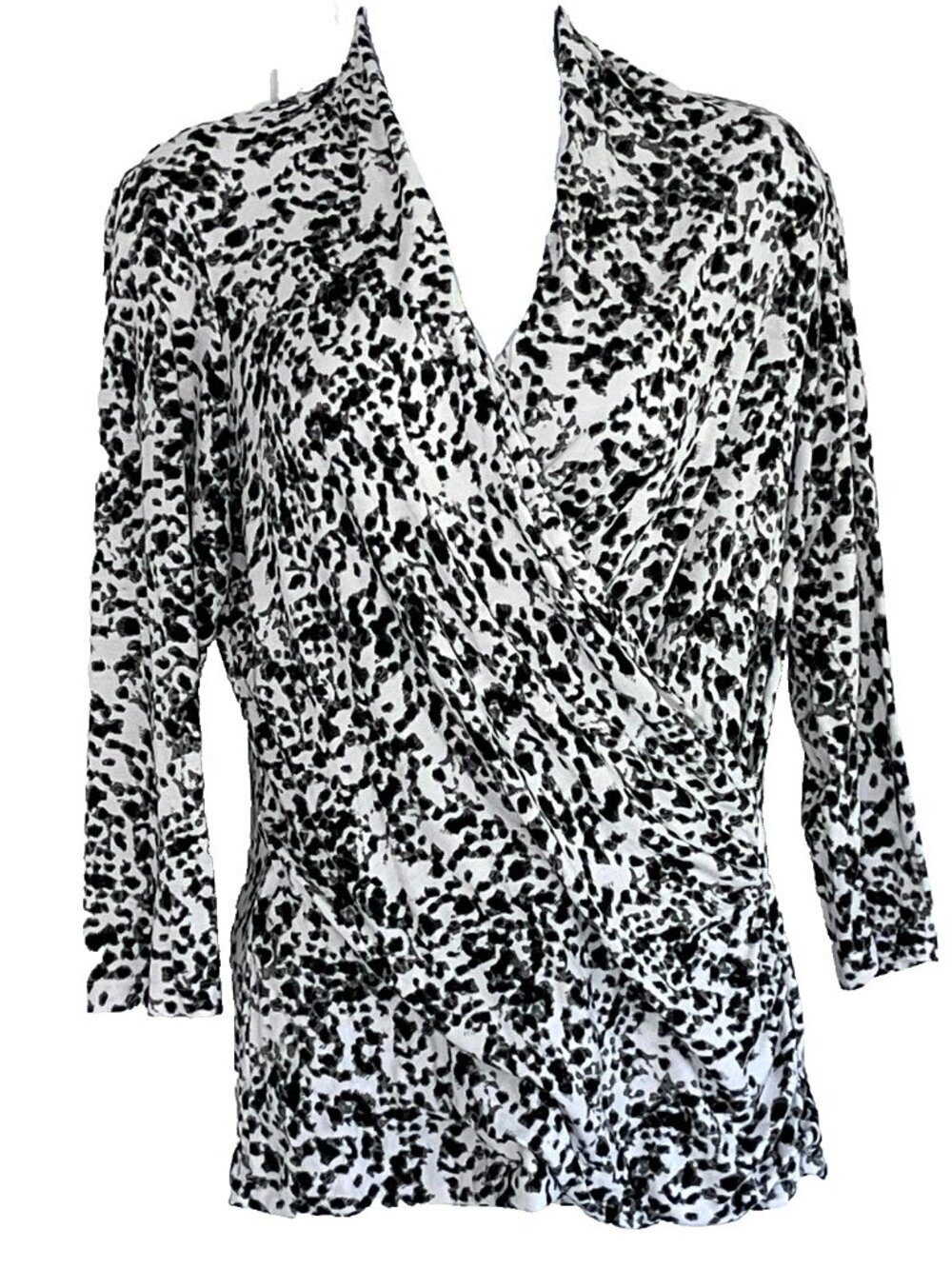 Rose & Olive Animal Print Wrap Top V-Neck 3/4 Sleeve sz M Stretch Event Mobwife